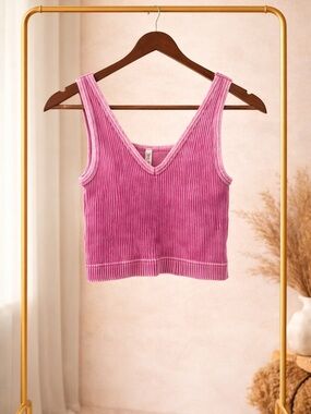 Pink Ribbed V-Neck Cropped Tank Top